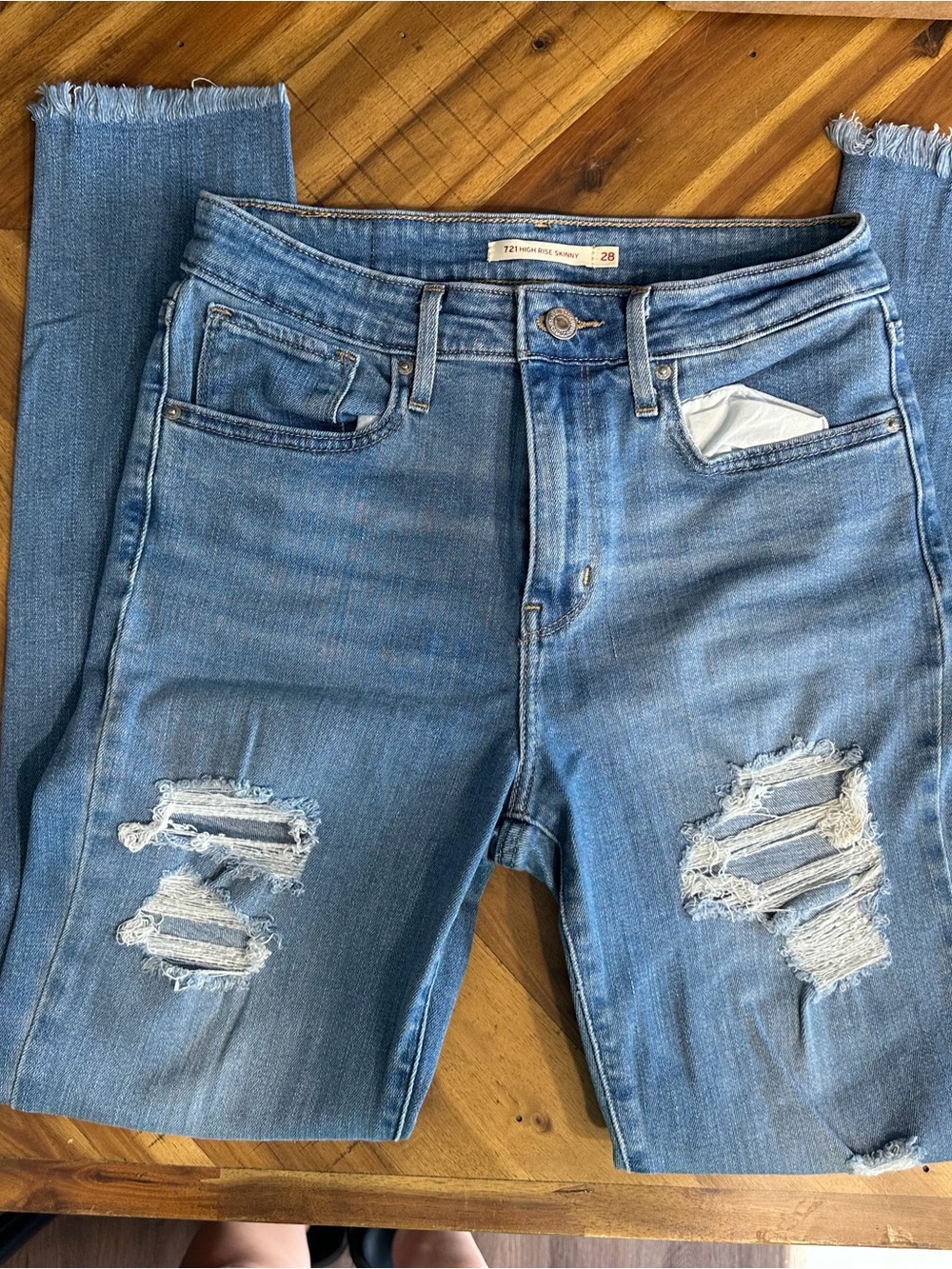 Levi’s 721 High Rise Skinny Distressed Jeans Size 28 Raw Hem